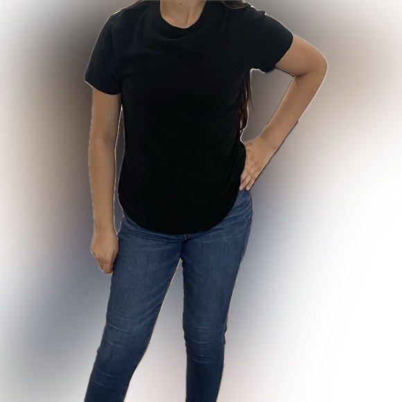 Black t-shirt, lovely for you playful child- fairly new - Picture 2 of 3